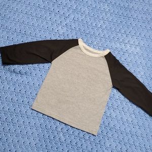 2T long sleeve shirt